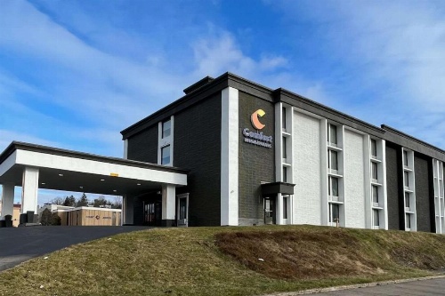 Comfort Inn & Suites image 28